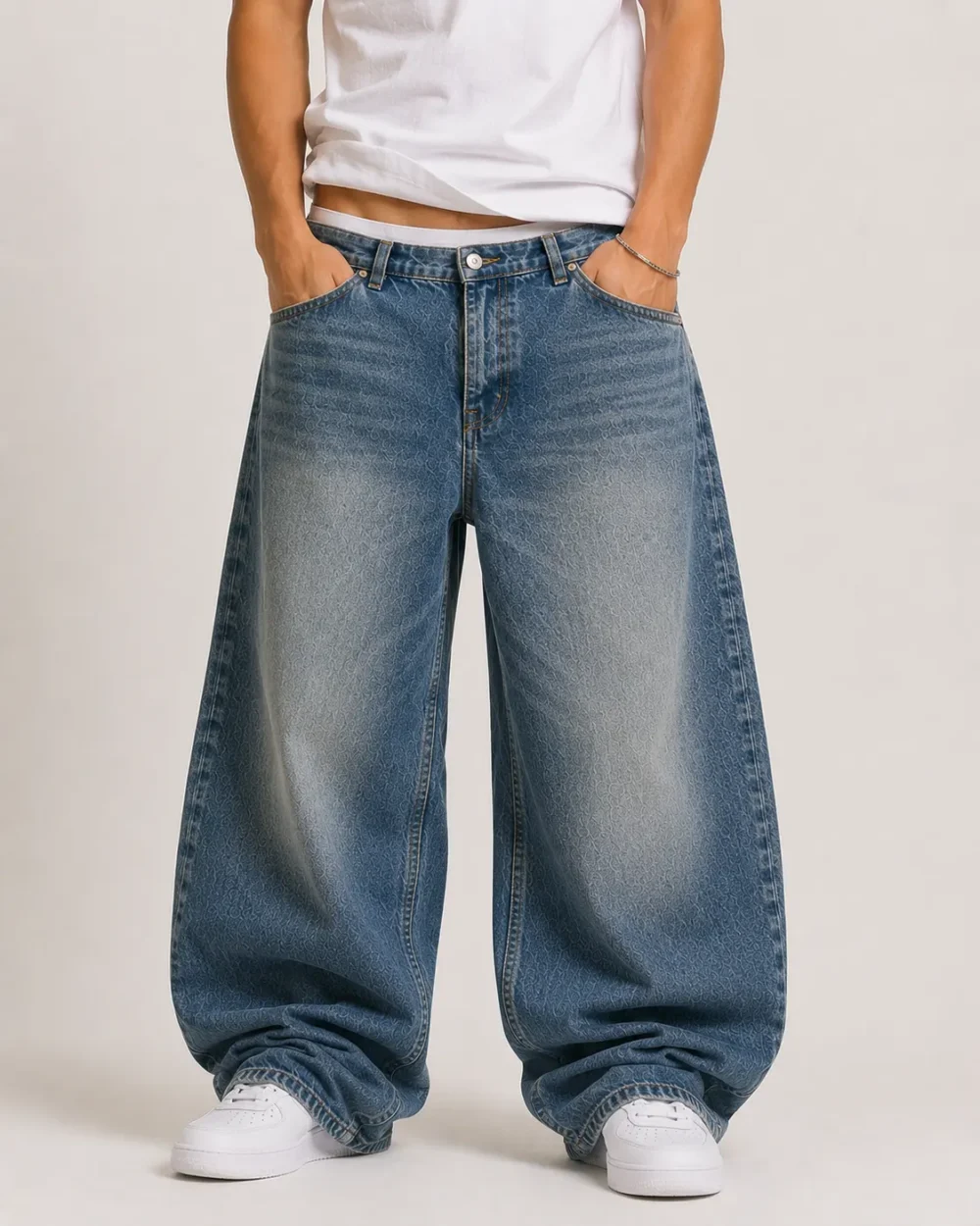 low-rise-baggy-jeans-front Low rise baggy jeans front view