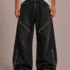 zip-detail-baggy-jeans-front Zip detail baggy jeans front view